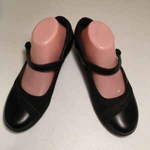 COPY - COPY - COPY - Clarks Bendables Maryjane Shoes Black 10M